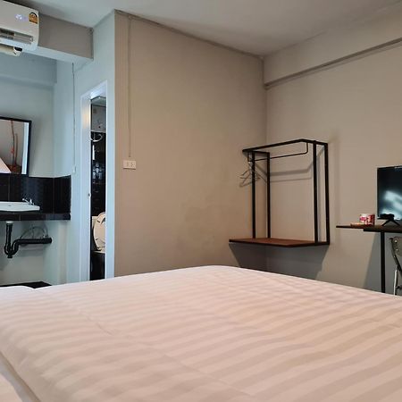 The 8 Factory Hotel פיטסנולוק מראה חיצוני תמונה