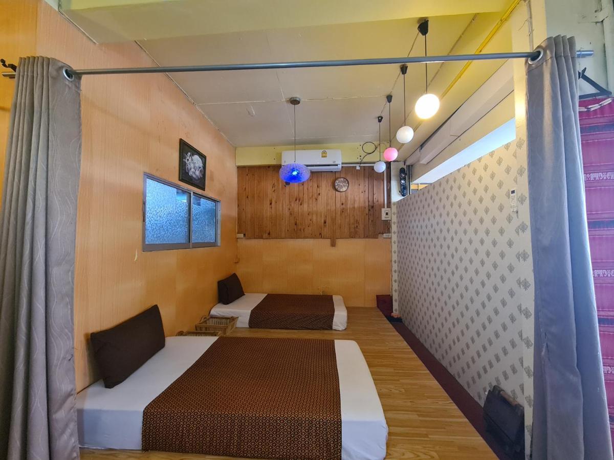 The 8 Factory Hotel פיטסנולוק מראה חיצוני תמונה