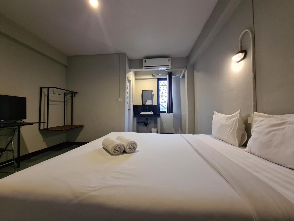 The 8 Factory Hotel פיטסנולוק מראה חיצוני תמונה